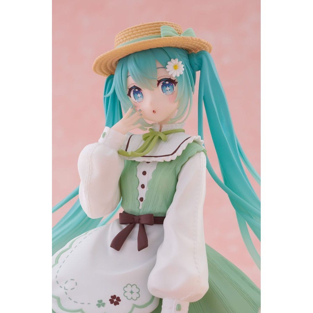 Hatsune Miku PVC Statue Figure Hatsune Miku Fashion Country Ver. 18cm - Scale Statue - Taito Prize - Hobby Figures UK