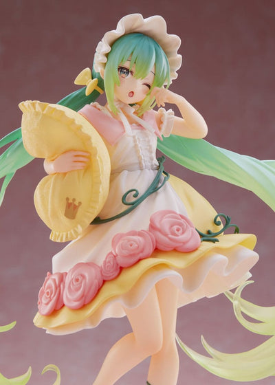 Hatsune Miku PVC Statue Hatsune Miku Wonderland Figure Sleeping Beauty Reissue 18cm - Scale Statue - Taito Prize - Hobby Figures UK