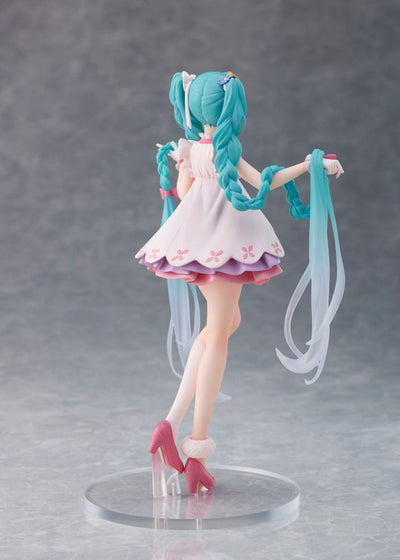 Hatsune Miku PVC Statue Hatsune Miku Wonderland Rapuinzel Ver. 18cm - Scale Statue - Taito Prize - Hobby Figures UK