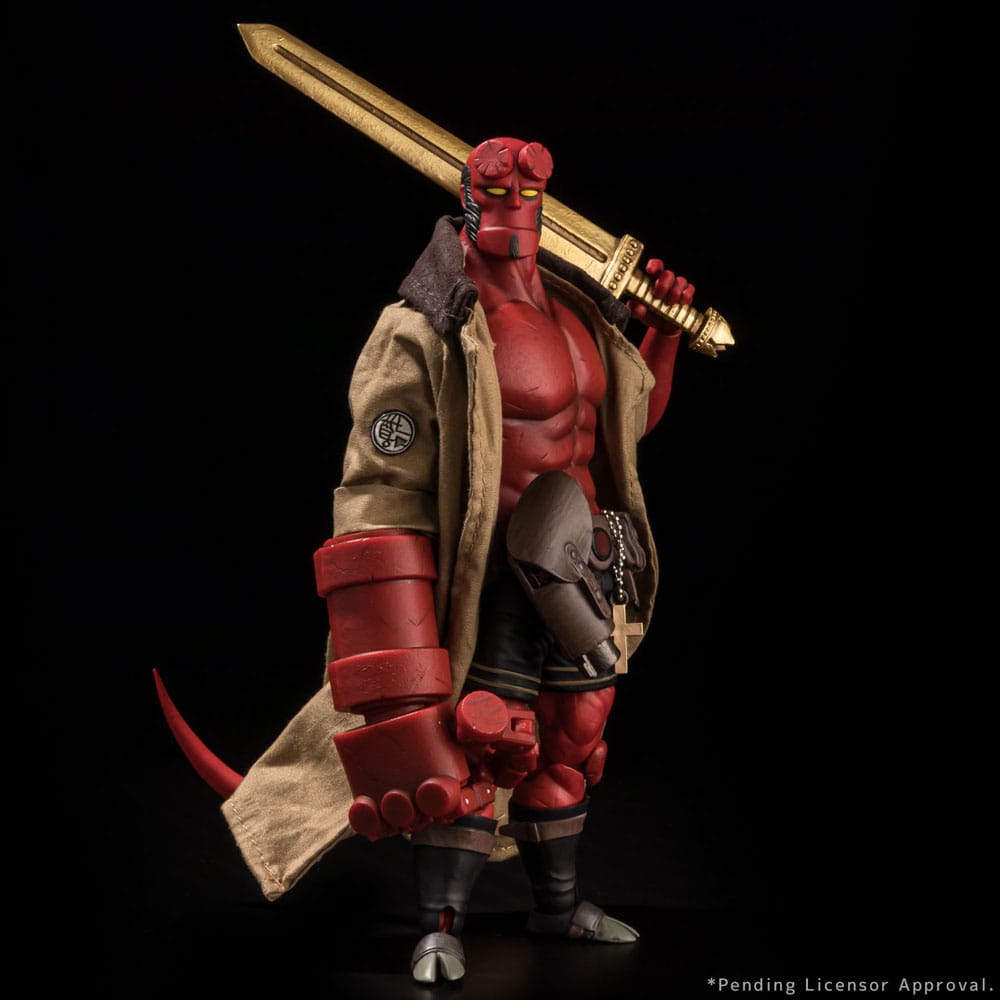 Hellboy 1/4 hotsell scale action figure