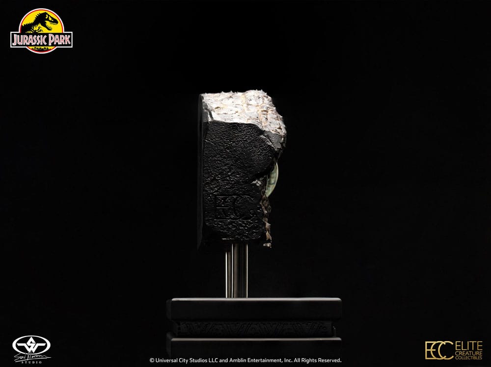 Jurassic Park 1/1 Replica Bust Velociraptor Eye 23cm - Scale Statue - Elite Creature Collectibles - Hobby Figures UK