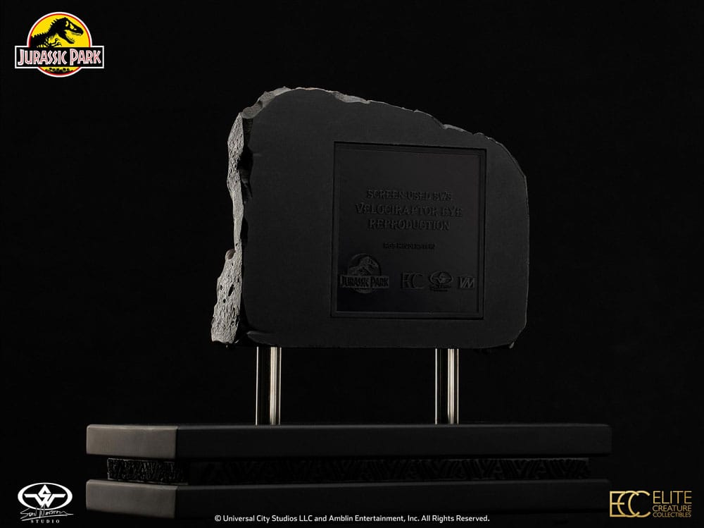Jurassic Park 1/1 Replica Bust Velociraptor Eye 23cm - Scale Statue - Elite Creature Collectibles - Hobby Figures UK