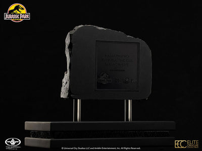 Jurassic Park 1/1 Replica Bust Velociraptor Eye 23cm - Scale Statue - Elite Creature Collectibles - Hobby Figures UK