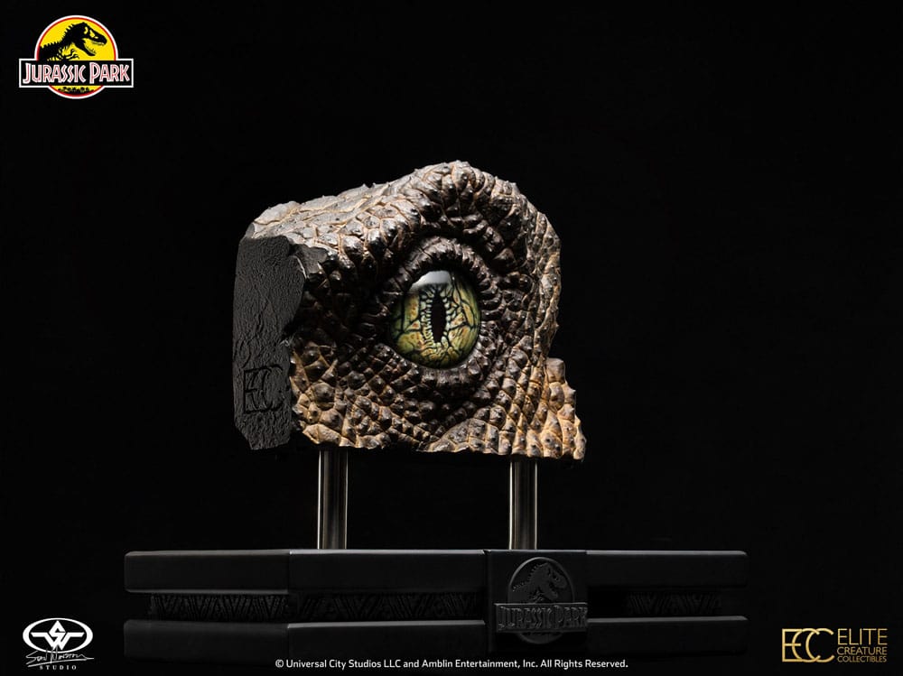 Jurassic Park 1/1 Replica Bust Velociraptor Eye 23cm - Scale Statue - Elite Creature Collectibles - Hobby Figures UK