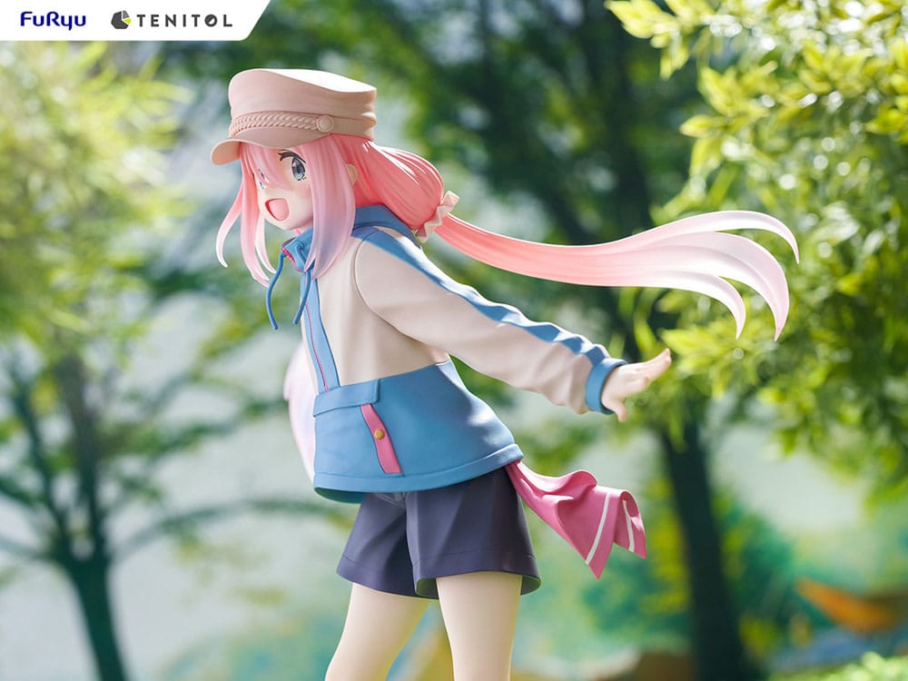 Laid-Back Camp Tenitol PVC Statue Nadeshiko Kagamihara 22cm - Scale Statue - Furyu - Hobby Figures UK