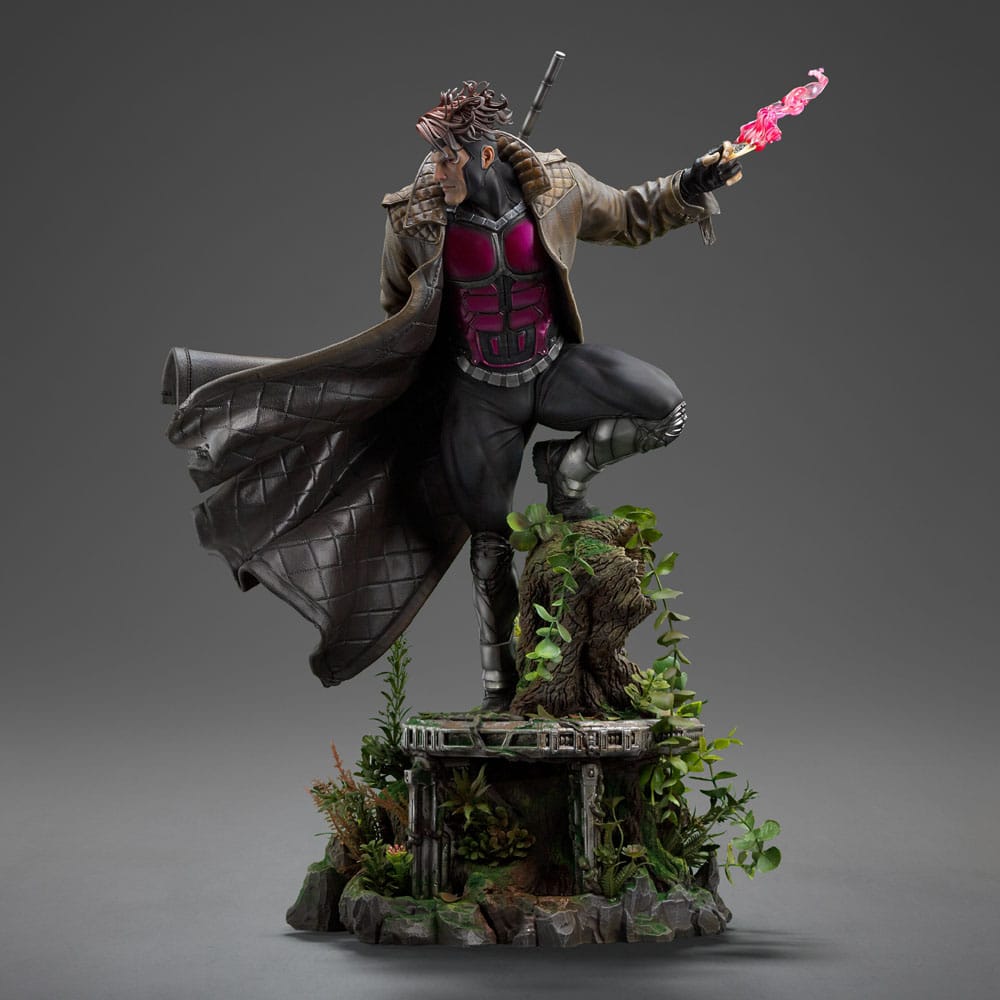Marvel Legacy Replica Statue 1/4 Gambit 71cm - Scale Statue - Iron Studios - Hobby Figures UK