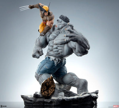 Marvel Statue Grey Hulk vs Wolverine 58cm - Scale Statue - Sideshow Collectibles - Hobby Figures UK
