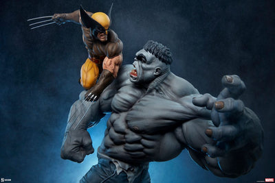 Marvel Statue Grey Hulk vs Wolverine 58cm - Scale Statue - Sideshow Collectibles - Hobby Figures UK