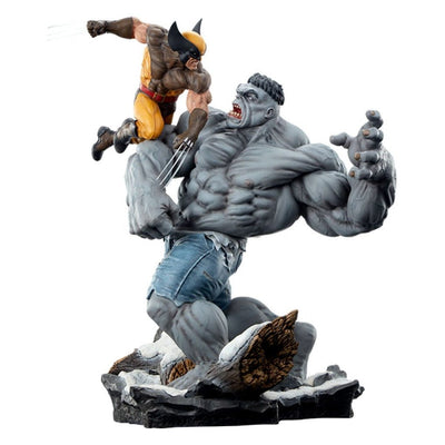 Marvel Statue Grey Hulk vs Wolverine 58cm - Scale Statue - Sideshow Collectibles - Hobby Figures UK