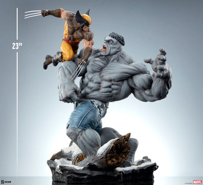 Marvel Statue Grey Hulk vs Wolverine 58cm - Scale Statue - Sideshow Collectibles - Hobby Figures UK