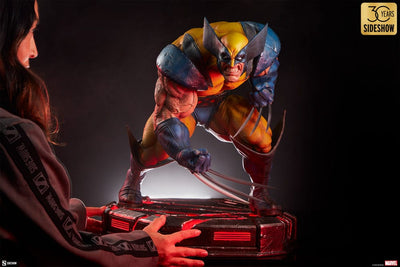 Marvel Statue Wolverine: Berserker Rage 48cm - Scale Statue - Sideshow Collectibles - Hobby Figures UK