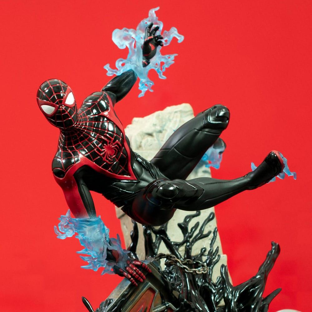 【世界限定5000個】SPIDER-MAN PVC DIORAMA Spider-Man (Webbing) Gallery Diorama