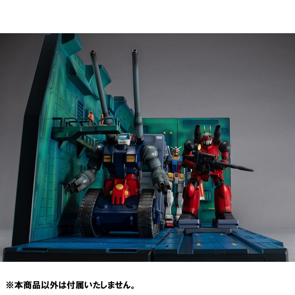 Mobile Suit Gundam SEED Realistic Model Series Diorama 1/144 White Base Catapult Deck Anime Edition - Scale Statue - Megahouse - Hobby Figures UK