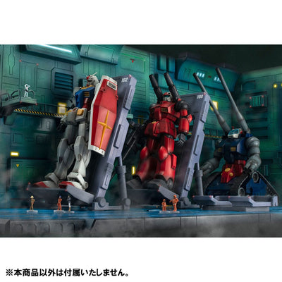 Mobile Suit Gundam SEED Realistic Model Series Diorama 1/144 White Base Catapult Deck Anime Edition - Scale Statue - Megahouse - Hobby Figures UK