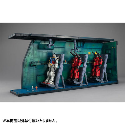 Mobile Suit Gundam SEED Realistic Model Series Diorama 1/144 White Base Catapult Deck Anime Edition - Scale Statue - Megahouse - Hobby Figures UK
