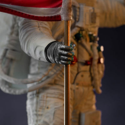 NASA Art Scale Statue 1/10 Apollo 11 Astronaut 23cm - Scale Statue - Iron Studios - Hobby Figures UK