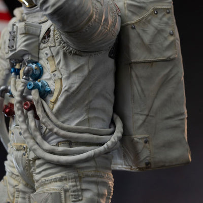 NASA Art Scale Statue 1/10 Apollo 11 Astronaut 23cm - Scale Statue - Iron Studios - Hobby Figures UK