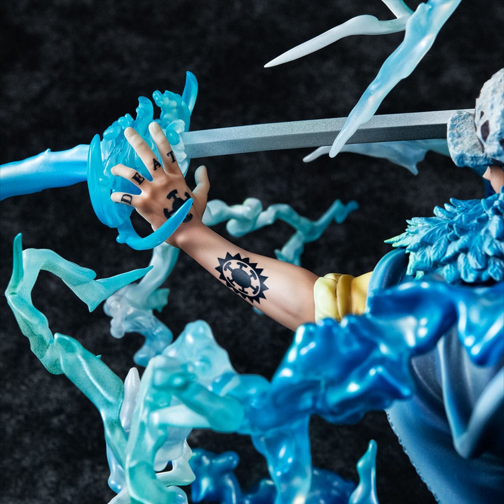 One Piece Portrait Of Pirates WA-MAXIMUM PVC Statue Trafalgar Law The Surgeon of Death Awaken Ver. 27cm - Scale Statue - Megahouse - Hobby Figures UK