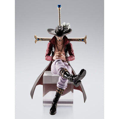 One Piece S.H. Figuarts Action Figure Dracule Mihawk Hawkeye 17cm - Action Figures - Bandai Tamashii Nations - Hobby Figures UK