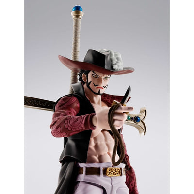 One Piece S.H. Figuarts Action Figure Dracule Mihawk Hawkeye 17cm - Action Figures - Bandai Tamashii Nations - Hobby Figures UK