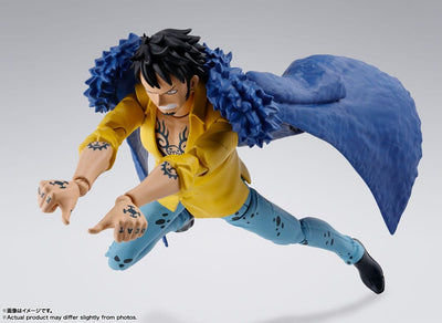 One Piece S.H. Figuarts Action Figure Trafalgar Law -The Raid on Onigashima- 16cm - Action Figures - Bandai Tamashii Nations - Hobby Figures UK