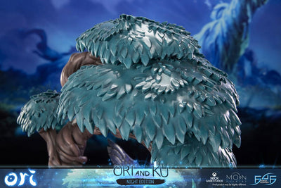 Ori and the Will of the Wisps Statue Ori and Ku Night Ver. 38cm