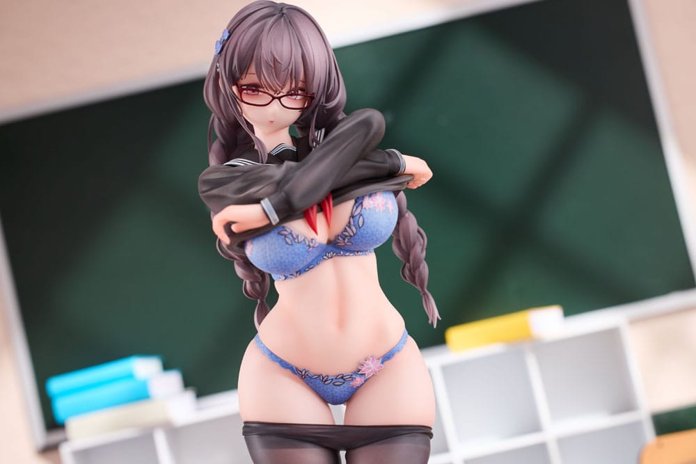 Original Character PVC 1/6 Gap Glasses Girl Who Doesn't Want To Take Physical Education Class 28cm - Scale Statue - Uya - Hobby Figures UK