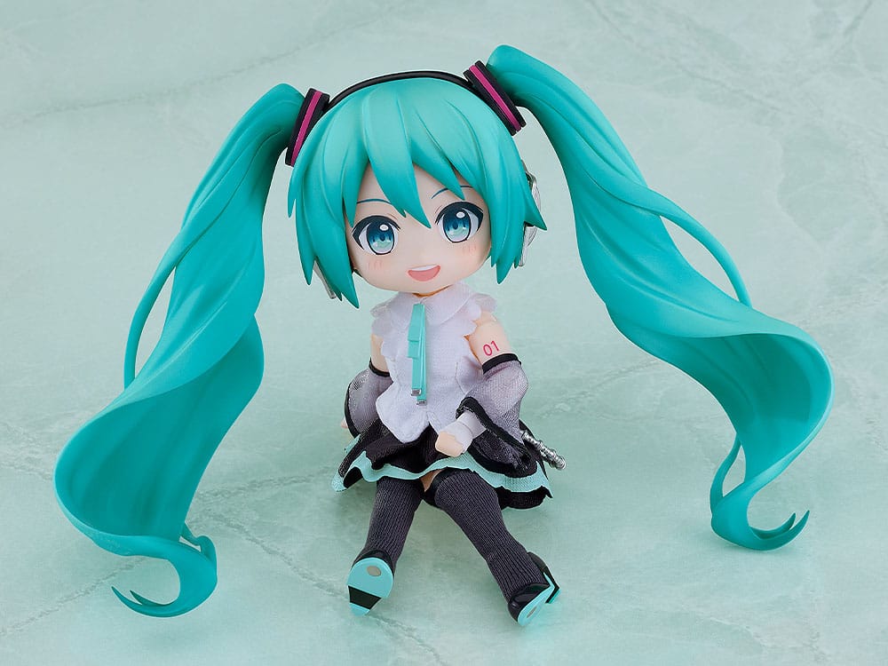 Piapro Characters Nendoroid Doll Action Figure Snow Miku: Yukiiro Pop Ver. 14cm - Action Figures - Good Smile Company - Hobby Figures UK