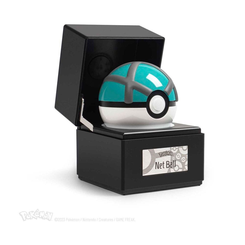 Pokémon Electronic authentic Die-Cast Metal Pokeball Replica The Wand Company