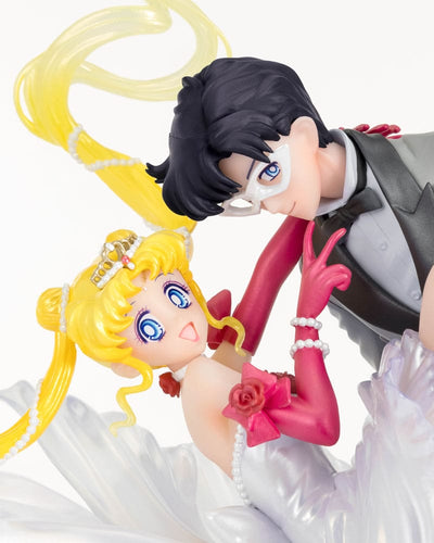 Sailor Moon FiguartsZERO Chouette PVC Statue Usagi & Tuxedo Mask Moonlight Glow Edition 24cm - Scale Statue - Bandai Tamashii Nations - Hobby Figures UK