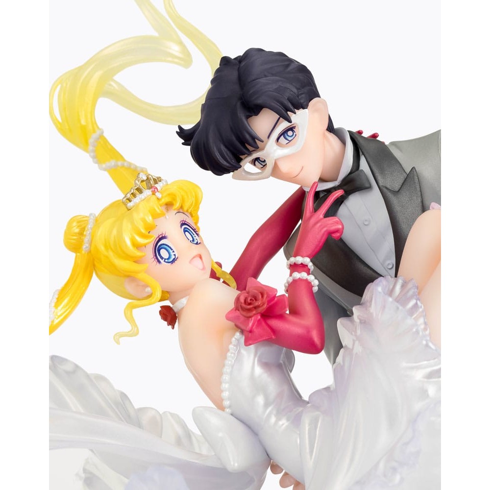 Sailor Moon FiguartsZERO Chouette PVC Statue Usagi & Tuxedo Mask Moonlight Glow Edition 24cm - Scale Statue - Bandai Tamashii Nations - Hobby Figures UK