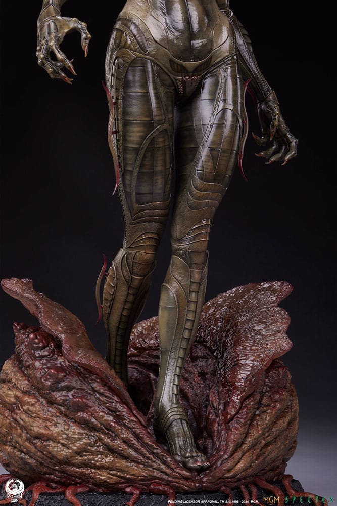 Species Statue 1/3 Sil 66cm - Scale Statue - Premium Collectibles Studio - Hobby Figures UK