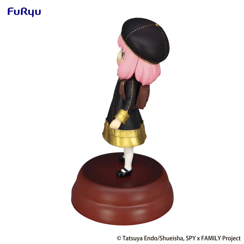 Spy x Family Exceed Creative PVC Statue Anya Forger Get a Stella Star 16cm - Scale Statue - Furyu - Hobby Figures UK