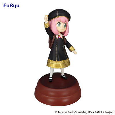 Spy x Family Exceed Creative PVC Statue Anya Forger Get a Stella Star 16cm - Scale Statue - Furyu - Hobby Figures UK