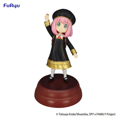 Spy x Family Exceed Creative PVC Statue Anya Forger Get a Stella Star 16cm - Scale Statue - Furyu - Hobby Figures UK