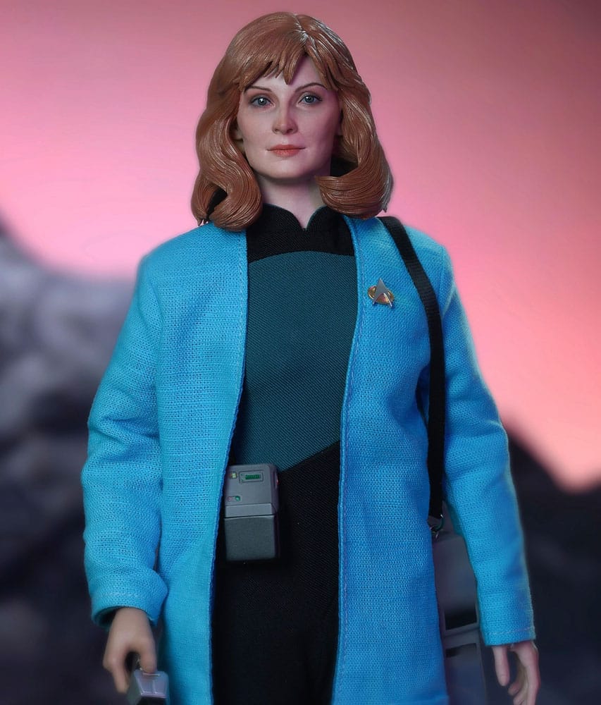 Star Trek: The Next Generation Action Figure 1/6 Dr. Beverly Crusher (Standard Edition) 27cm - Action Figures - EXO-6 - Hobby Figures UK