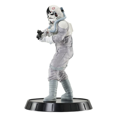 Star Wars: The Empire Strikes Back Milestones Statue 1/6 AT-AT Pilot 30cm - Scale Statue - Gentle Giant - Hobby Figures UK