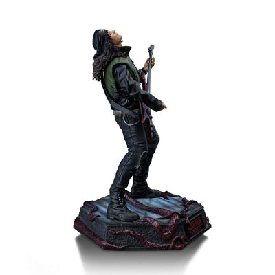 Stranger Things Deluxe Art Scale Statue 1/10 Eddie Munson 20cm - Scale Statue - Iron Studios - Hobby Figures UK