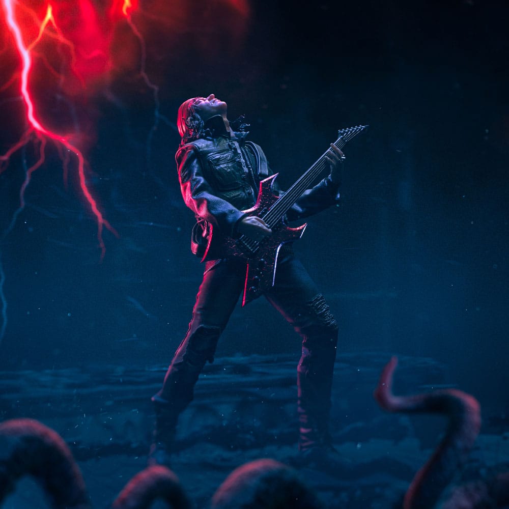 Stranger Things Deluxe Art Scale Statue 1/10 Eddie Munson 20cm - Scale Statue - Iron Studios - Hobby Figures UK