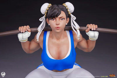 Street Fighter Premier Series Statue 1/4 Chun-Li Powerlifting 37cm - Scale Statue - Premium Collectibles Studio - Hobby Figures UK