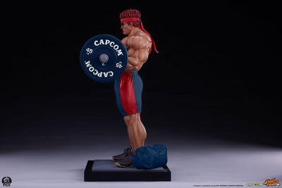 Street Fighter Premier Series Statue 1/4 Evil Ryu: Powerlifting 53cm - Scale Statue - Premium Collectibles Studio - Hobby Figures UK