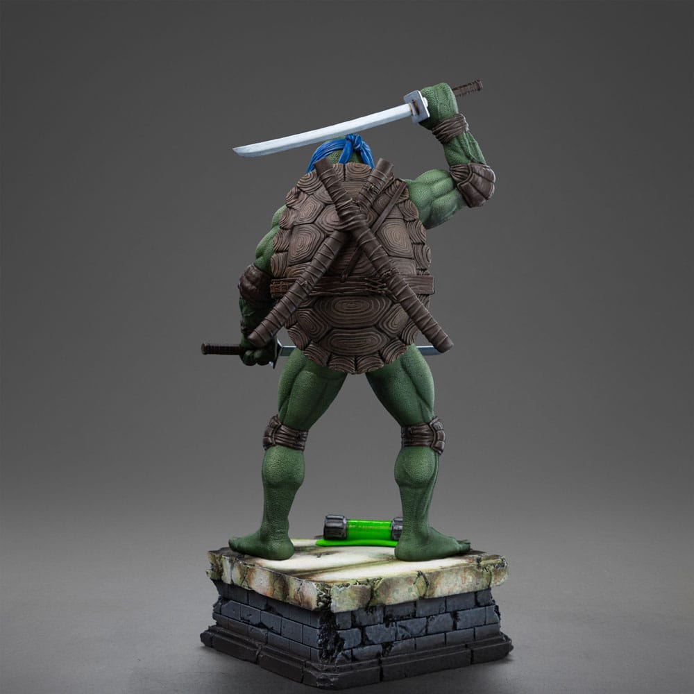 Teenage Mutant Ninja Turtles Art Scale Statue 1/10 Leonardo 21cm - Scale Statue - Iron Studios - Hobby Figures UK