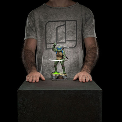 Teenage Mutant Ninja Turtles Art Scale Statue 1/10 Leonardo 21cm - Scale Statue - Iron Studios - Hobby Figures UK