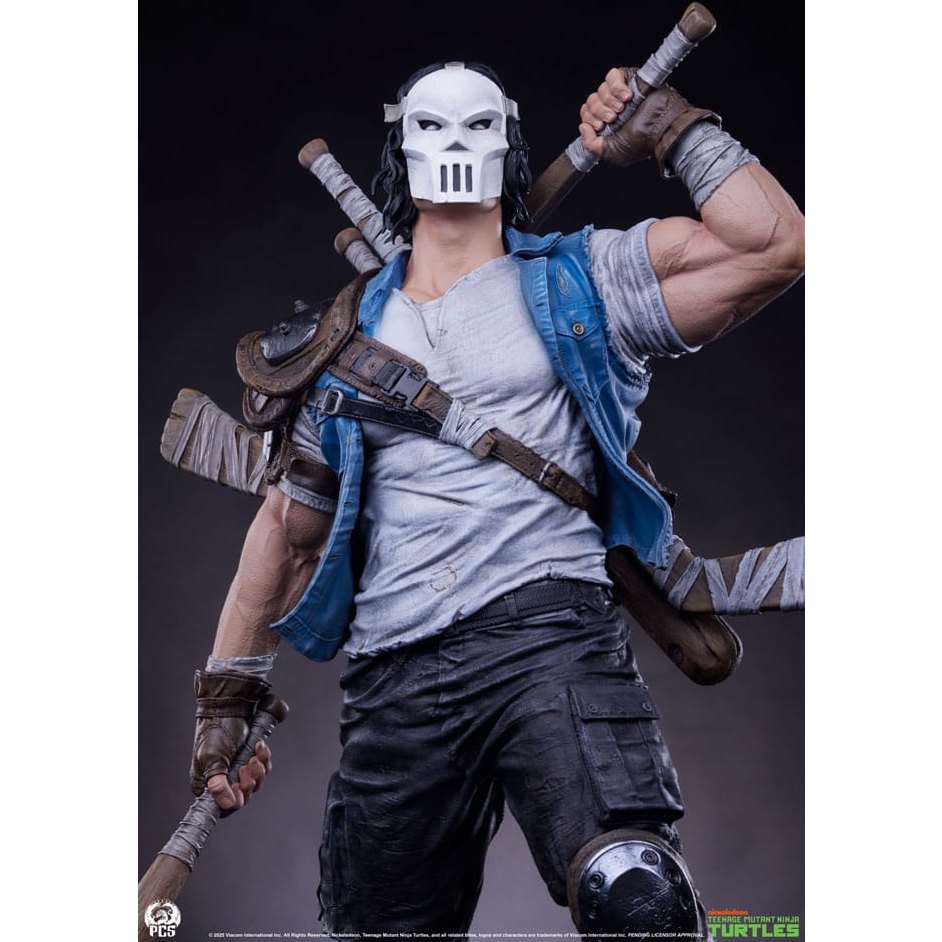 Teenage Mutant Ninja Turtles Legends Statue 1/3 Casey Jones 65cm - Scale Statue - Premium Collectibles Studio - Hobby Figures UK