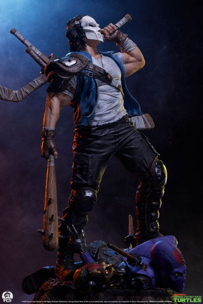 Teenage Mutant Ninja Turtles Legends Statue 1/3 Casey Jones 65cm - Scale Statue - Premium Collectibles Studio - Hobby Figures UK