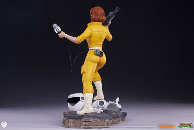 Teenage Mutant Ninja Turtles Premier Series Statue 1/4 April O'Neil 46cm - Scale Statue - Premium Collectibles Studio - Hobby Figures UK
