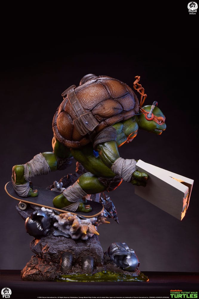 Teenage Mutant Ninja Turtles Statue 1/3 Michelangelo Deluxe Edition 67cm - Scale Statue - Premium Collectibles Studio - Hobby Figures UK