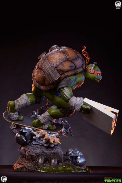 Teenage Mutant Ninja Turtles Statue 1/3 Michelangelo Deluxe Edition 67cm - Scale Statue - Premium Collectibles Studio - Hobby Figures UK