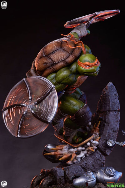 Teenage Mutant Ninja Turtles Statue 1/3 Michelangelo Deluxe Edition 67cm - Scale Statue - Premium Collectibles Studio - Hobby Figures UK