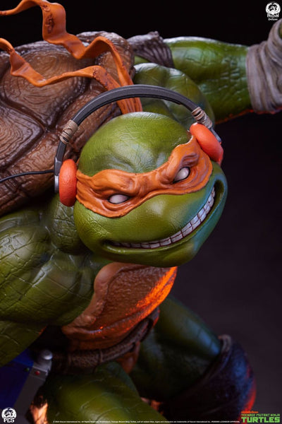 Teenage Mutant Ninja Turtles Statue 1/3 Michelangelo Deluxe Edition 67cm - Scale Statue - Premium Collectibles Studio - Hobby Figures UK